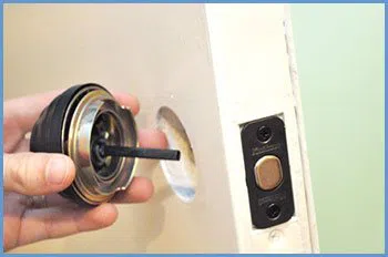 State Locksmith Services Gary, IN 219-728-5188 - 5-change-locks-service